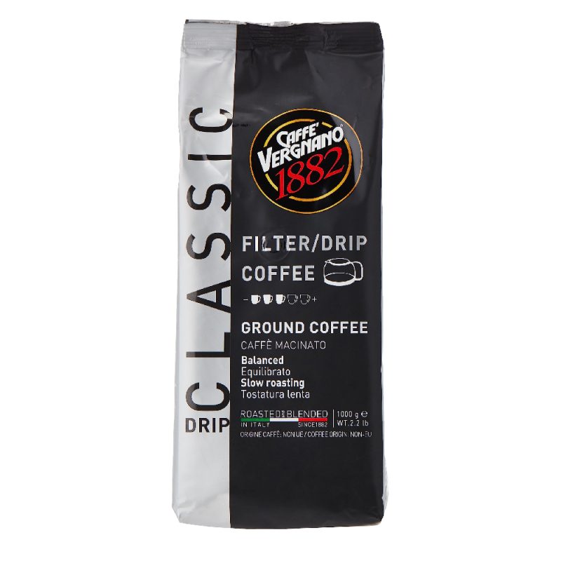 Bag of Caffè Vergnano 1882 ground coffee for filter/drip on black and white packaging, full 1 kg.